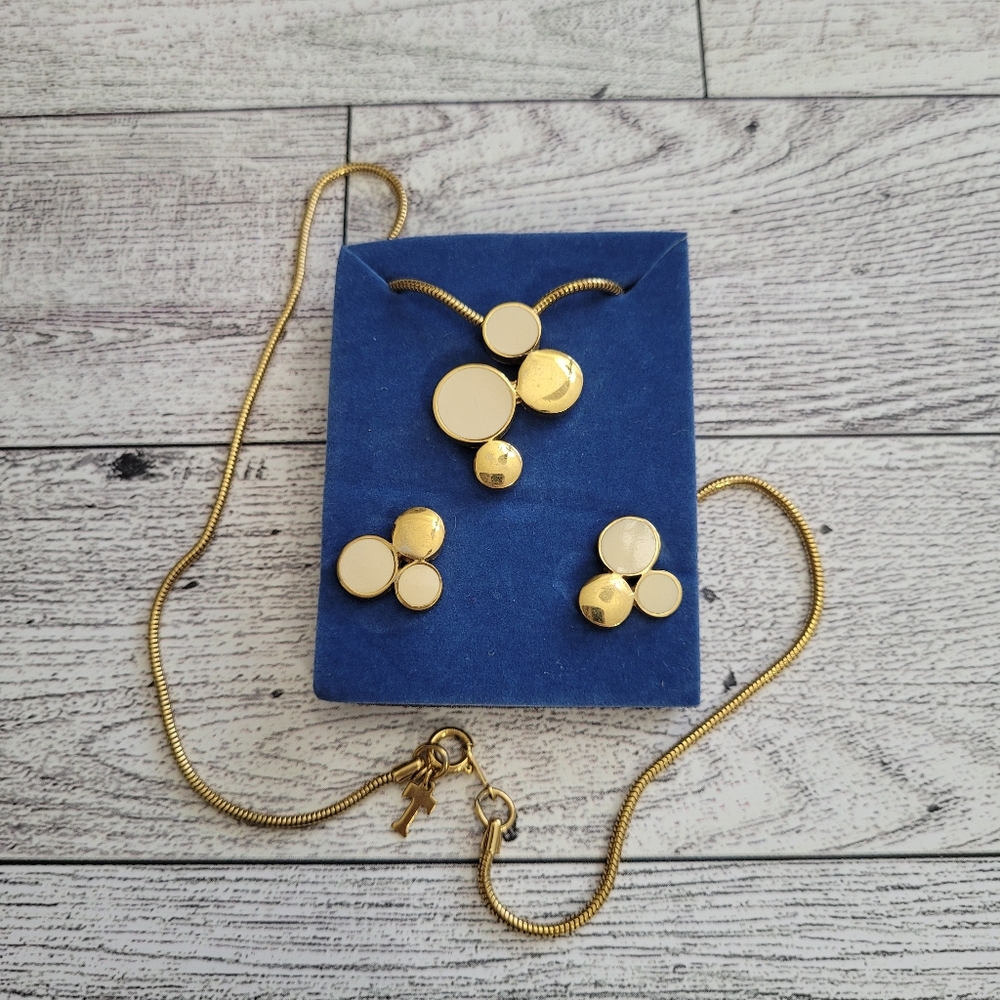 TRIFARI Necklace and Earrings Set.